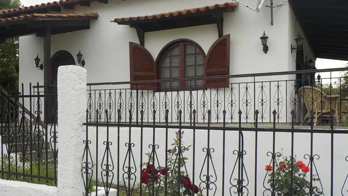 Katerina'S Holiday Home Kriopigi Exterior photo